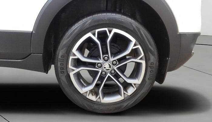 2021 Skoda KUSHAQ STYLE 1.0L TSI MT, Petrol, Manual, 40,478 km, Left Rear Wheel