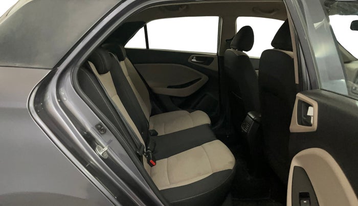 2015 Hyundai Elite i20 ASTA 1.2, Petrol, Manual, 80,455 km, Right Side Rear Door Cabin