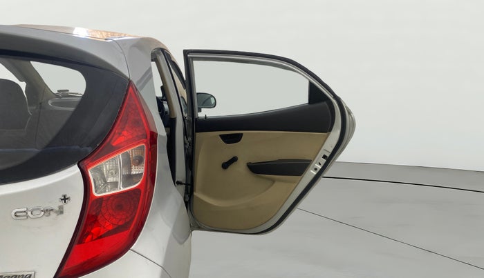 2014 Hyundai Eon MAGNA +, Petrol, Manual, 29,824 km, RHS Rear Door