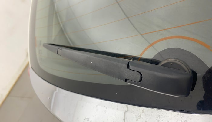 2020 Maruti Baleno ZETA PETROL 1.2, Petrol, Manual, 94,602 km, Rear Wiper