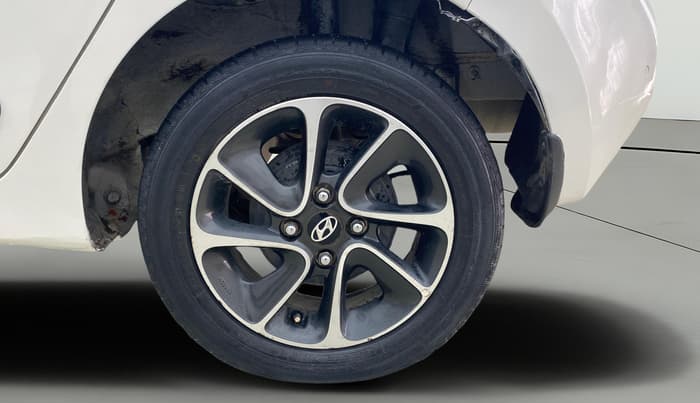 2017 Hyundai Grand i10 SPORTZ (O) AT 1.2 KAPPA VTVT, Petrol, Automatic, 31,831 km, Left Rear Wheel