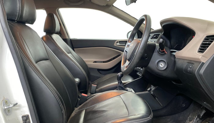 2015 Hyundai Elite i20 MAGNA 1.2, Petrol, Manual, 27,549 km, Right Side Front Door Cabin