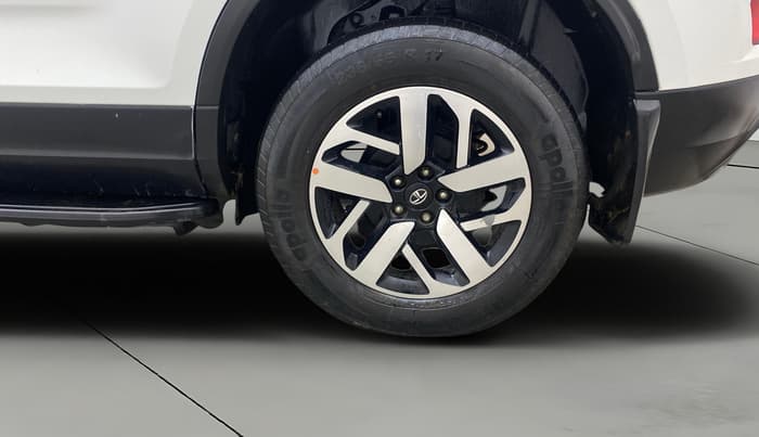 2022 Tata Harrier XZ SUNROOF 2.0L, Diesel, Manual, 60,425 km, Left Rear Wheel