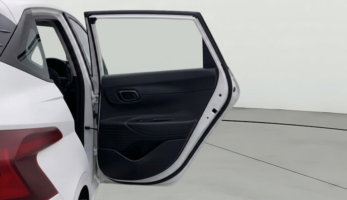 2022 Hyundai NEW I20 MAGNA 1.2 MT, Petrol, Manual, 55,771 km, RHS Rear Door