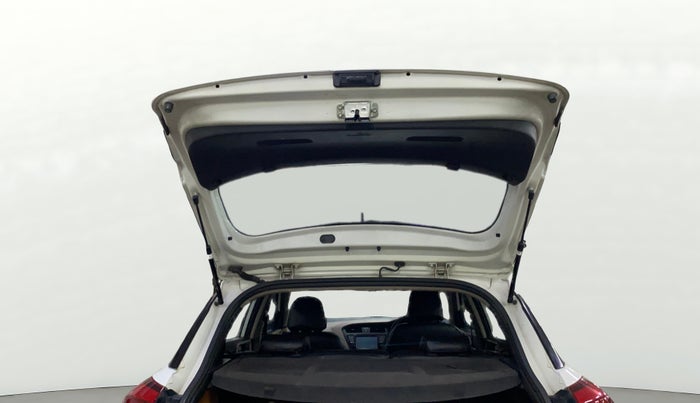 2017 Hyundai Elite i20 ASTA 1.2 (O), Petrol, Manual, 51,270 km, Boot Door Open