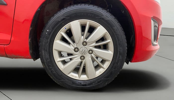 2015 Maruti Swift ZXI, Petrol, Manual, 58,467 km, Right Front Wheel