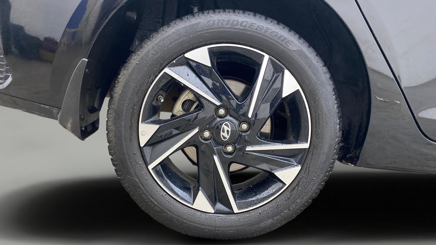 2022 Hyundai Verna SX (O) 1.0 TURBO DCT, Petrol, Automatic, 65,808 km, Right Rear Wheel