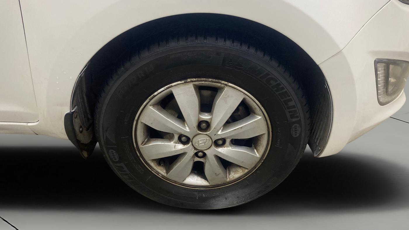 2013 Hyundai i20 SPORTZ 1.2, Petrol, Manual, 85,940 km, Right Front Wheel