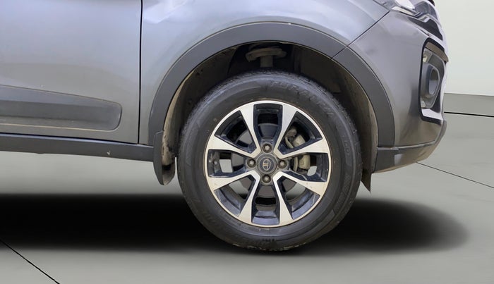 2020 Tata NEXON XZA PLUS PETROL, Petrol, Automatic, 32,438 km, Right Front Wheel