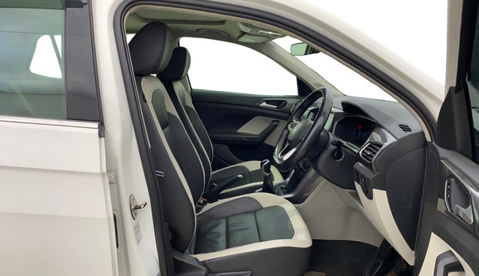 2021 Volkswagen TAIGUN TOPLINE 1.0 TSI MT, Petrol, Manual, 69,800 km, Right Side Front Door Cabin