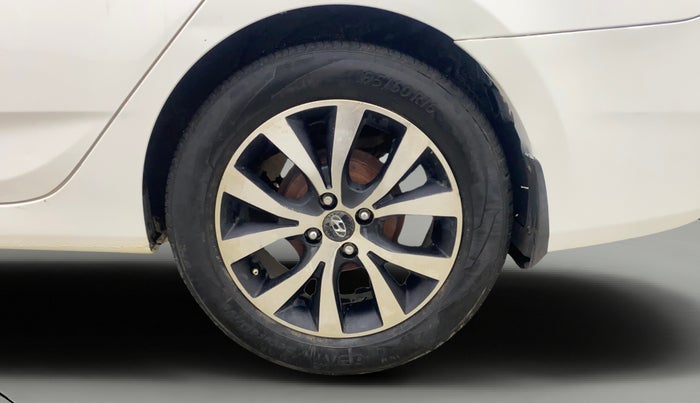 2016 Hyundai Verna 1.6 CRDI SX (O), Diesel, Manual, 90,522 km, Left Rear Wheel