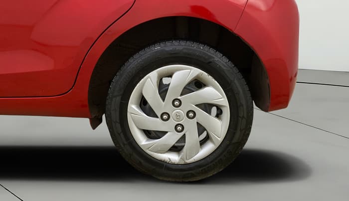 2018 Hyundai NEW SANTRO SPORTZ CNG, CNG, Manual, 93,899 km, Left Rear Wheel