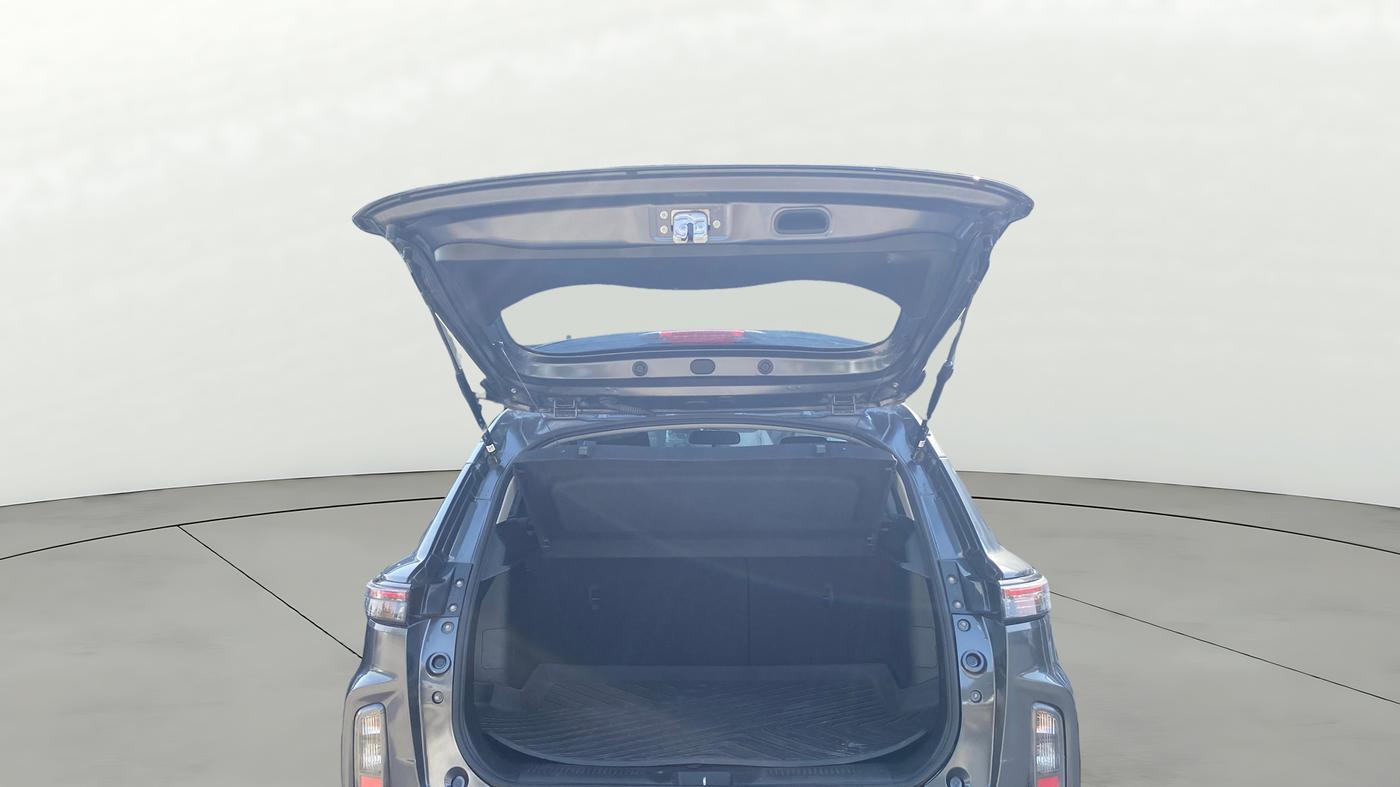 2023 Maruti Grand Vitara DELTA SMART HYBRID AT, Petrol, Automatic, 46,095 km, Boot Door Open