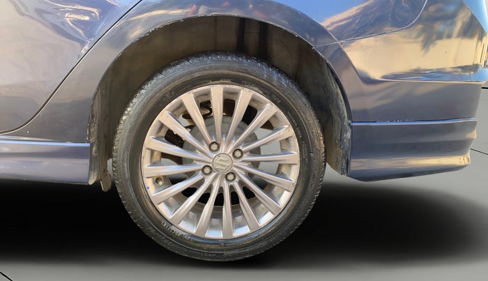 2017 Maruti Ciaz S DIESEL 1.3, Diesel, Manual, 96,404 km, Left Rear Wheel