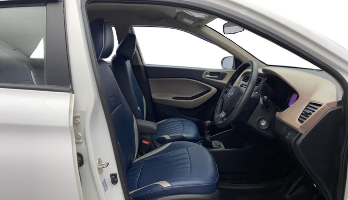 2020 Hyundai Elite i20 SPORTZ PLUS 1.2, Petrol, Manual, 13,751 km, Right Side Front Door Cabin