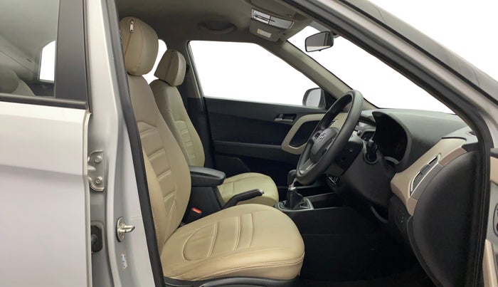 2017 Hyundai Creta  SX 1.6 Petrol , Petrol, Manual, 1,25,862 km, Right Side Front Door Cabin