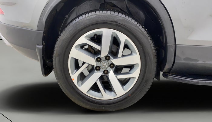 2022 Tata Safari XZ, Diesel, Manual, 64,046 km, Right Rear Wheel