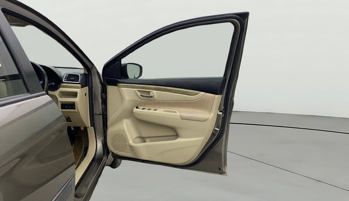 2020 Maruti Ciaz DELTA 1.5 SHVS MT PETROL, Petrol, Manual, 8,014 km, RHS Front Door