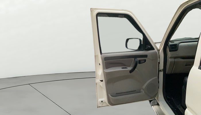 2021 Mahindra Scorpio S5, Diesel, Manual, 89,956 km, LHS Front Door