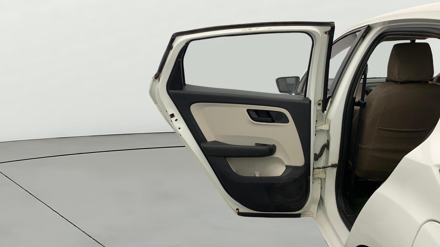 2021 Tata ALTROZ XM PLUS PETROL, Petrol, Manual, 31,982 km, LHS Rear Door