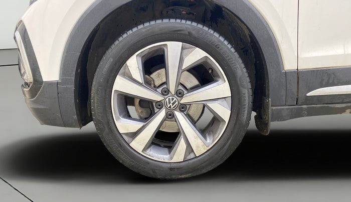 2022 Volkswagen TAIGUN TOPLINE 1.0 TSI MT, Petrol, Manual, 1,36,897 km, Left Front Wheel