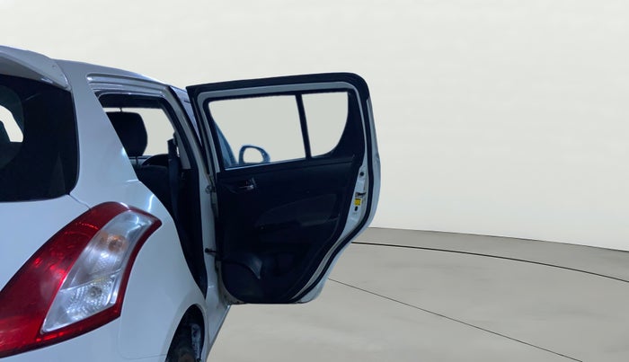 2014 Maruti Swift VXI, Petrol, Manual, 1,38,009 km, RHS Rear Door