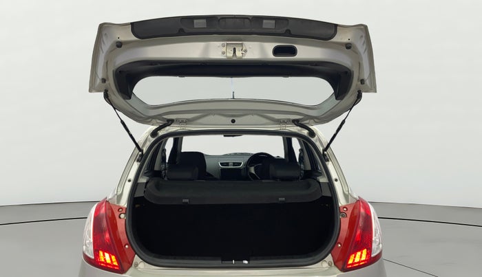 2017 Maruti Swift VXI O, Petrol, Manual, 37,485 km, Boot Door Open