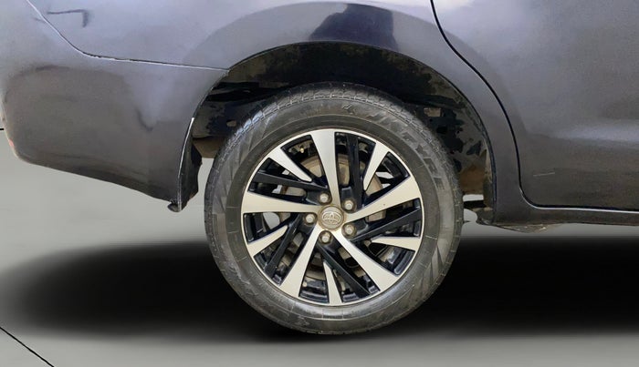 2021 Toyota Innova Crysta 2.7 ZX AT 7 STR, Petrol, Automatic, 62,044 km, Right Rear Wheel