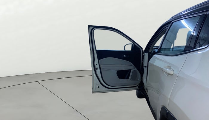 2019 Jeep Compass LIMITED PLUS PETROL AT, Petrol, Automatic, 70,805 km, LHS Front Door