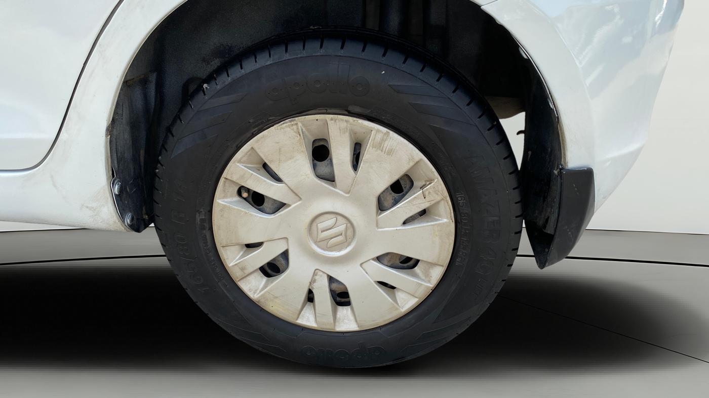2014 Maruti Swift VXI, Petrol, Manual, 95,939 km, Left Rear Wheel