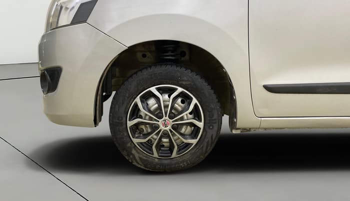 2014 Maruti Wagon R 1.0 LXI CNG, CNG, Manual, 77,391 km, Left Front Wheel