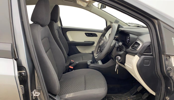 2021 Tata ALTROZ XE PETROL, Petrol, Manual, 40,192 km, Right Side Front Door Cabin