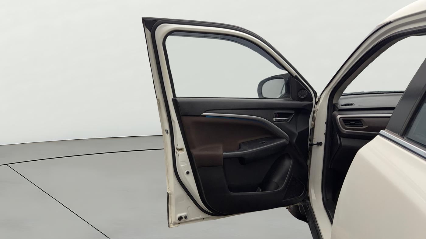 2024 Maruti BREZZA ZXI + SMART HYBRID, CNG, Manual, 22,330 km, LHS Front Door