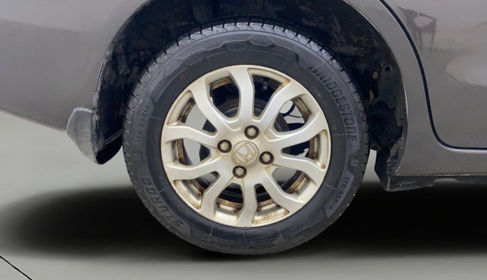 2017 Honda Amaze 1.2L I-VTEC VX AT, Petrol, Automatic, 58,700 km, Right Rear Wheel