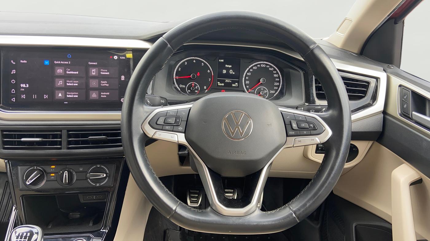 2022 Volkswagen VIRTUS HIGHLINE TSI 1.0 MT, Petrol, Manual, 16,832 km, Steering Wheel Close Up