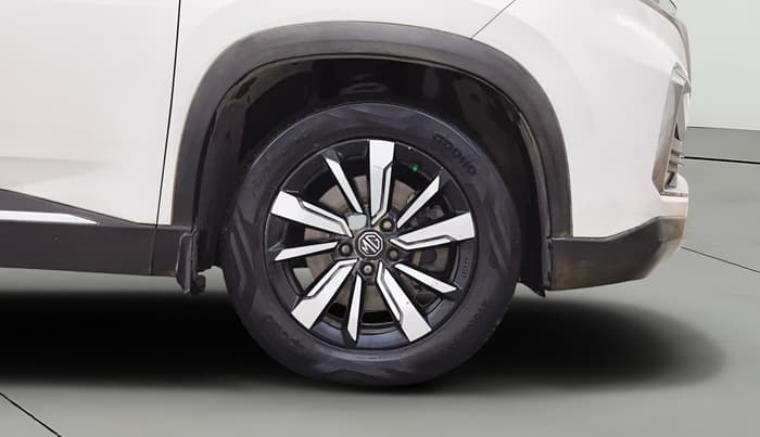 2020 MG HECTOR SHARP 2.0 DIESEL, Diesel, Manual, 1,17,192 km, Right Front Wheel