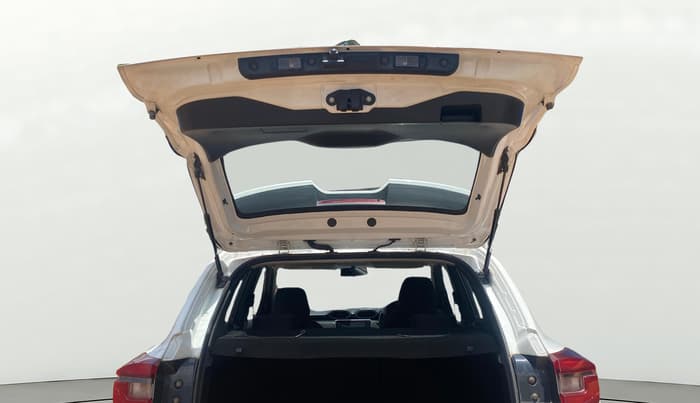 2022 Nissan MAGNITE XV PREMIUM TURBO (O) CVT, Petrol, Automatic, 91,247 km, Boot Door Open