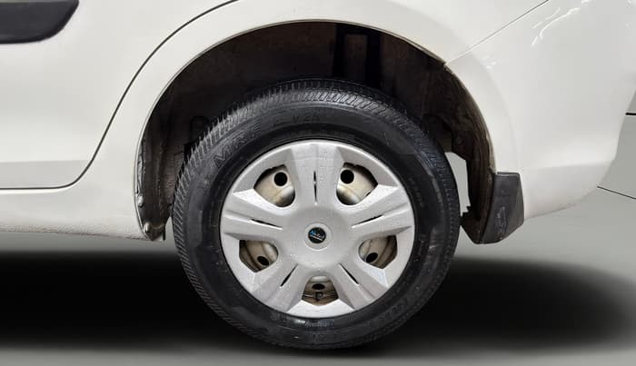 2015 Maruti Swift Dzire LXI, Petrol, Manual, 34,010 km, Left Rear Wheel