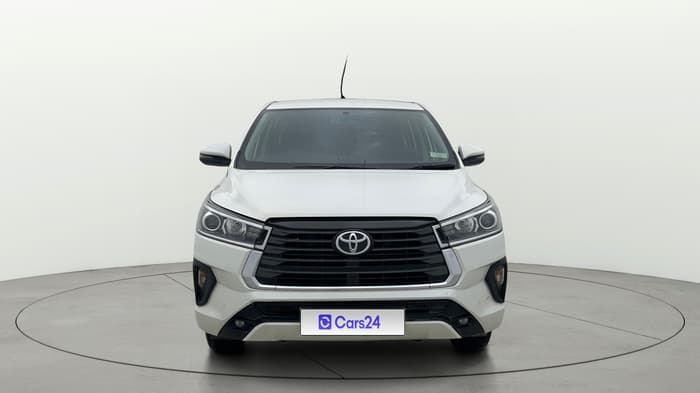2022 Toyota Innova Crysta 2.4 VX 8 STR, Diesel, Manual, 87,438 km, Front