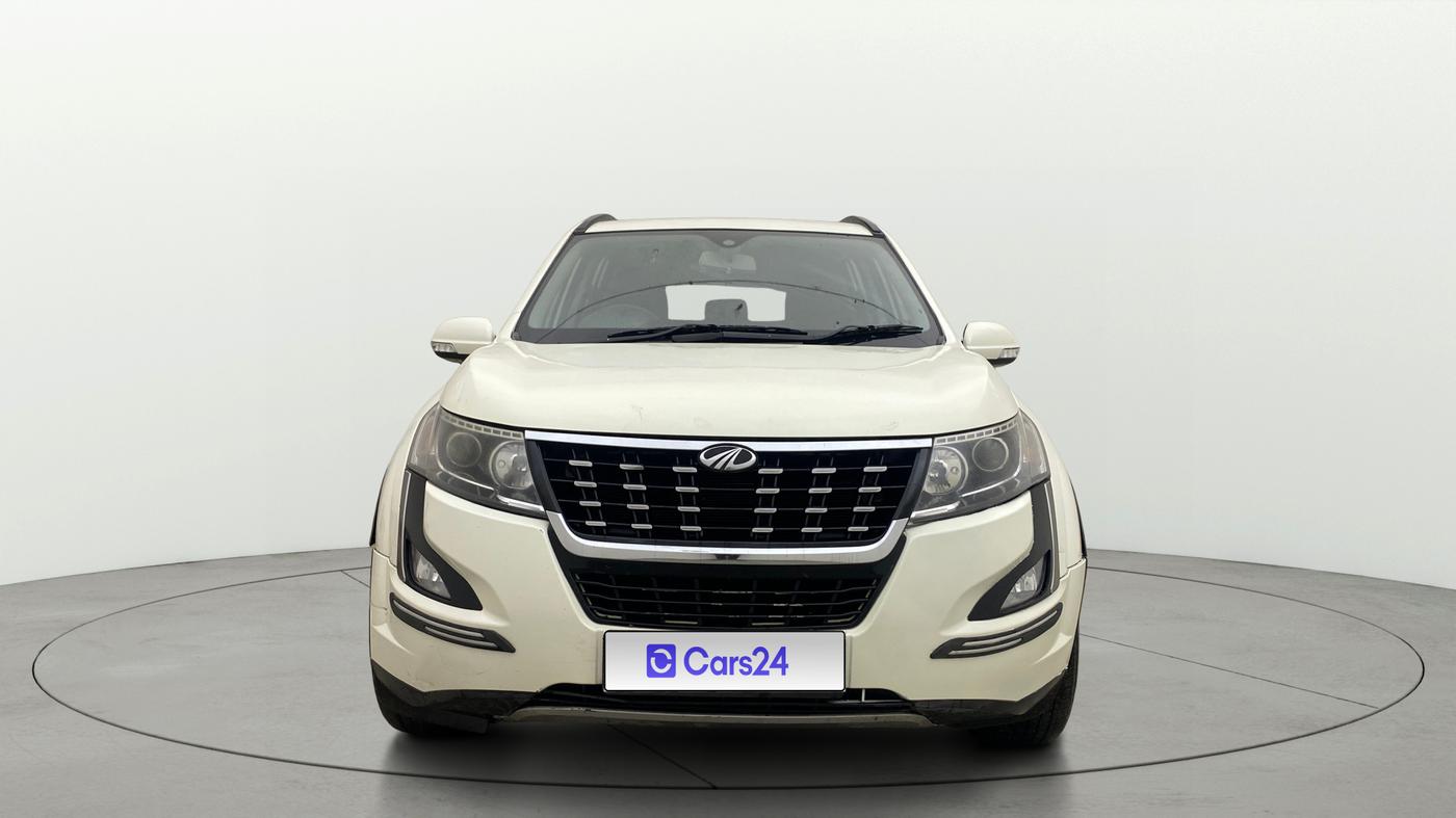 2019 Mahindra XUV500 W7, Diesel, Manual, 1,40,404 km, Front