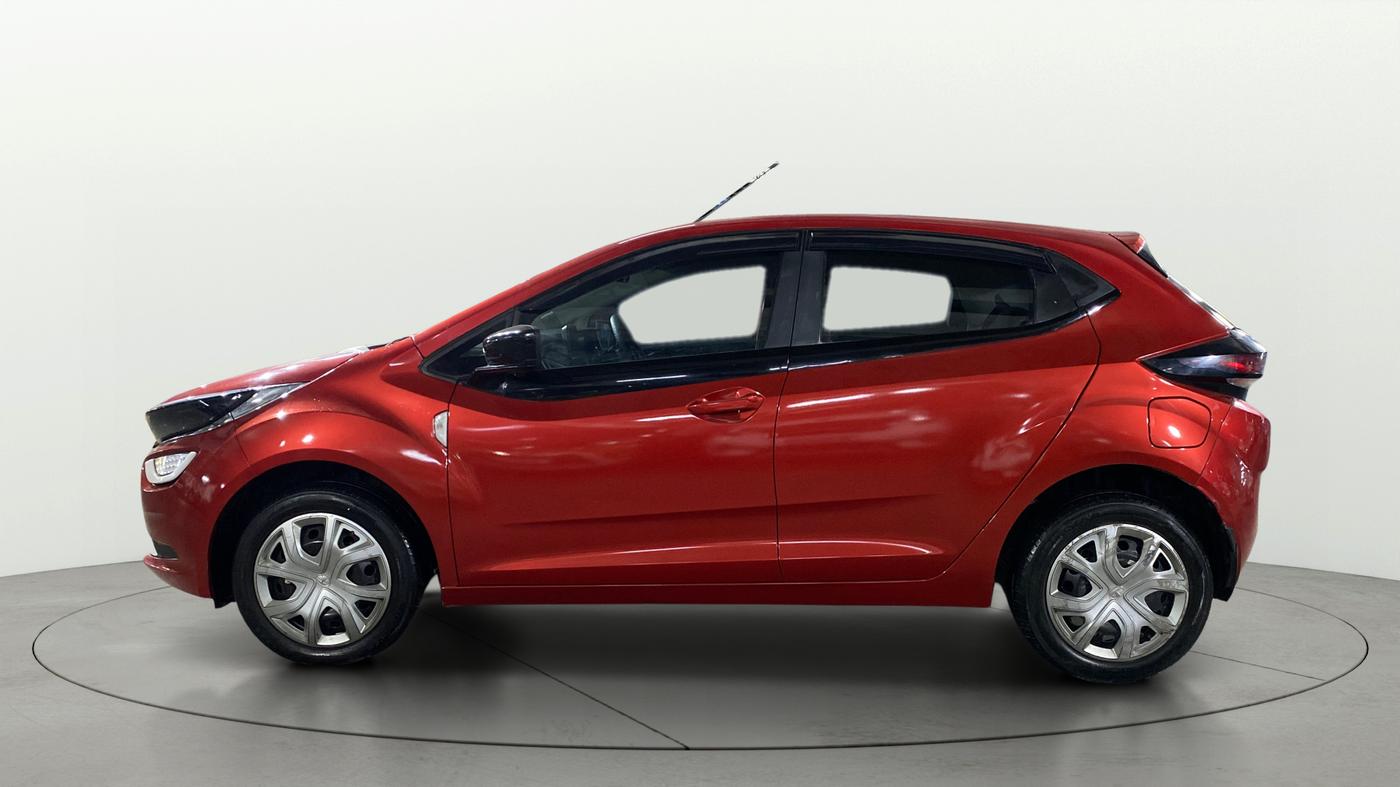 2022 Tata ALTROZ XM PLUS PETROL, Petrol, Manual, 26,300 km, Left Side