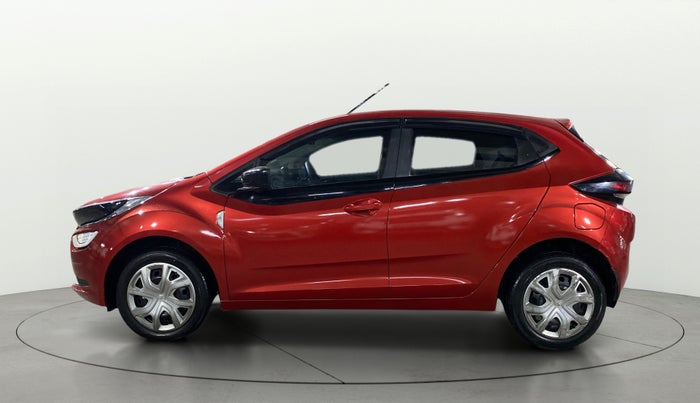 2022 Tata ALTROZ XM PLUS PETROL, Petrol, Manual, 26,366 km, Left Side