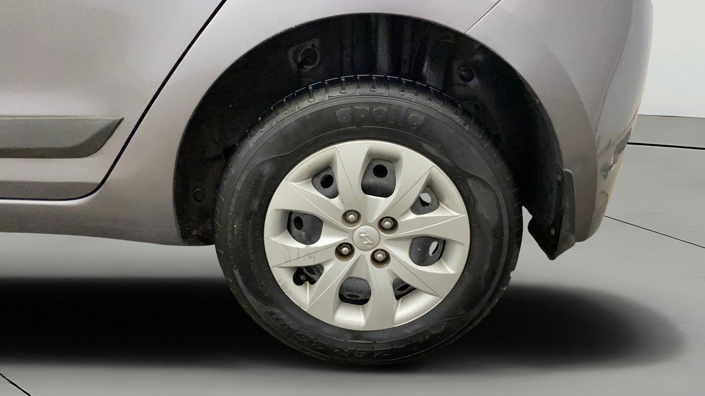 2015 Hyundai Elite i20 SPORTZ 1.2, Petrol, Manual, 55,040 km, Left Rear Wheel