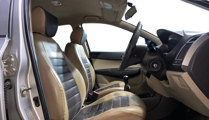 2013 Hyundai i20 SPORTZ 1.2, Petrol, Manual, 66,248 km, Right Side Front Door Cabin