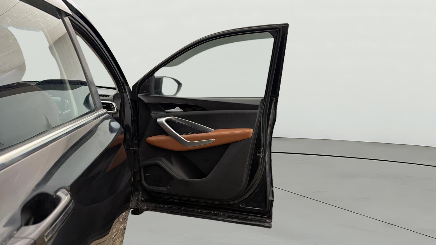 2021 MG HECTOR PLUS SMART 1.5 PETROL TURBO DCT 6-STR, Petrol, Automatic, 82,410 km, RHS Front Door