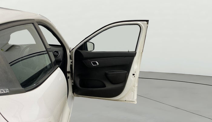 2018 Renault Kwid RXT 1.0 AMT (O), Petrol, Automatic, 76,487 km, RHS Front Door