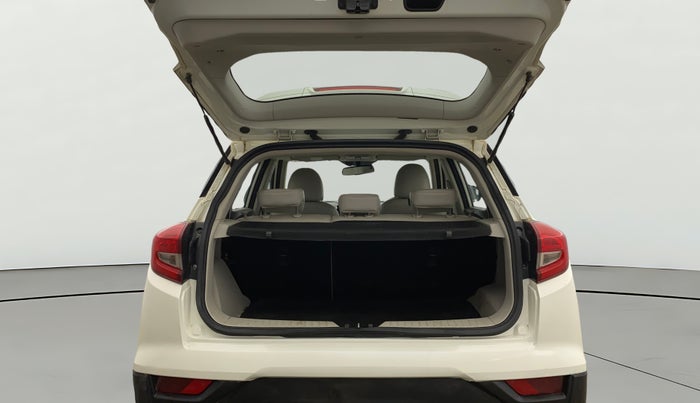 2022 Mahindra XUV300 W8 (O) 1.5 DIESEL, Diesel, Manual, 53,875 km, Boot Open Zoomed View