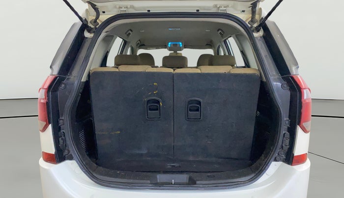 2021 Mahindra XUV500 W7, Diesel, Manual, 93,592 km, Boot Open Zoomed View