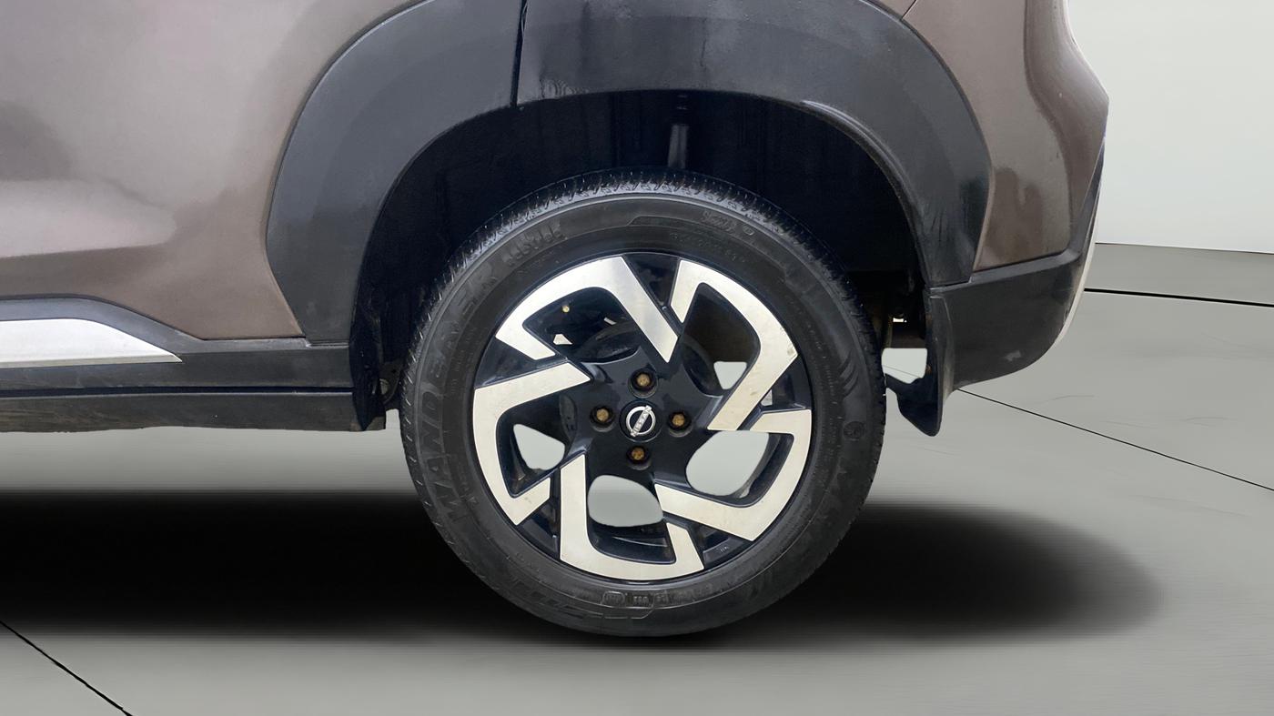 2022 Nissan MAGNITE XV PREMIUM TURBO CVT, Petrol, Automatic, 31,294 km, Left Rear Wheel