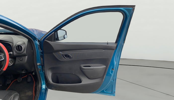 2022 Renault Kwid RXT 1.0, Petrol, Manual, 27,731 km, RHS Front Door